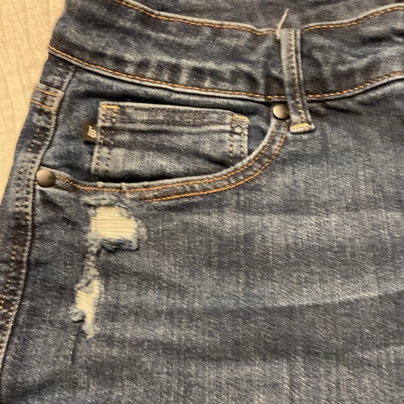 Judy Blue Control Top Distressed Flare Jeans  88739 - Picture 7 of 8